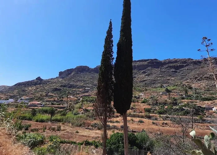 Casa Rural Los Cipreses. Cercados De Arana